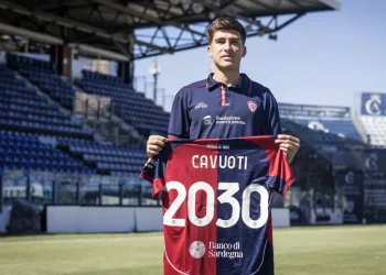 Calcio, Cavuoti firma al Cagliari sino al 2030