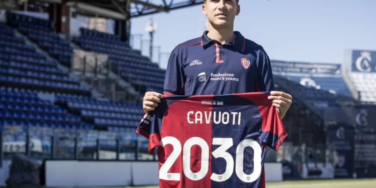 Calcio, Cavuoti firma al Cagliari sino al 2030