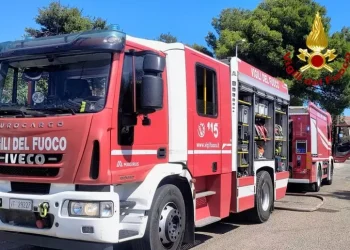Incendio in casa dopo una fuga di gas, ustionata una 83enne