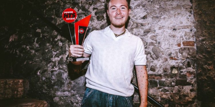 “A me mi piace” di Alfa vince Rtl 102.5 Power Hits Estate 2025