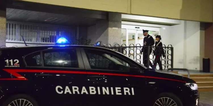 Maltrattamenti, allontanati da casa un 67enne e un 58enne