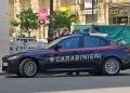 Molesta due minorenni e poi aggredisce i carabinieri, arrestato