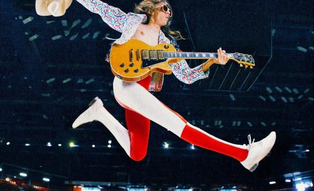 Tour Europeo e Palasport nel 2026 per Lucio Corsi