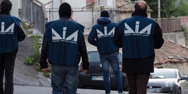 Caserta, ai domiciliari il sindaco di Arienzo e coordinatore di FI