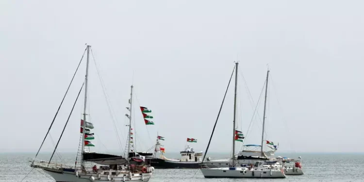 Flotilla: un’altra barca colpita da un raid con drone