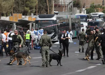 Attentato a Gerusalemme vicino a villaggio israeliano illegale, cinque morti