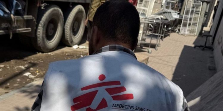 Medici Senza Frontiere sospende le attività mediche a Gaza City: “Situazione insostenibile”