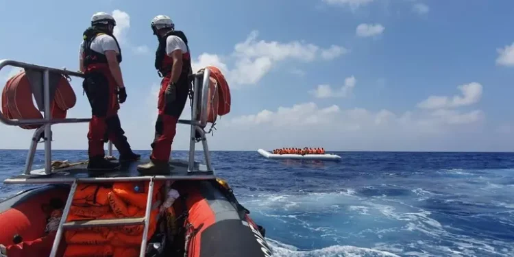 Oim, 50 rifugiati morti nell’incendio di una barca a largo Libia