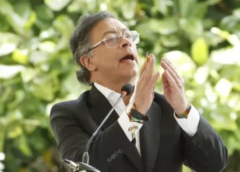 Usa revoca il visto al presidente colombiano Petro