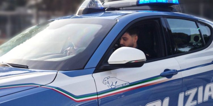 Ragazzo rapito da due uomini armati e incappucciati a Vittoria, è caccia ai banditi
