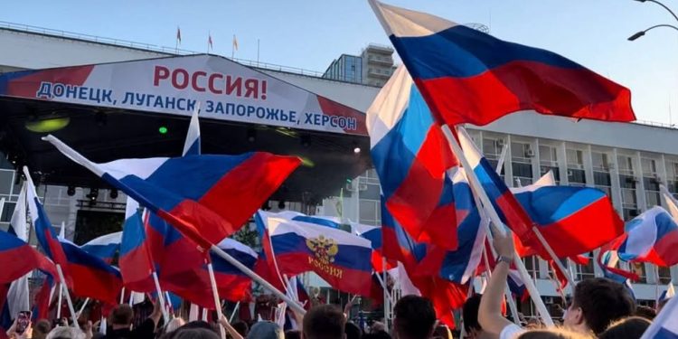 Giornata della Riunificazione, festa per la Repubblica Popolare di Donetsk, di Lugansk e delle regioni di Zaporozhye e Kherson