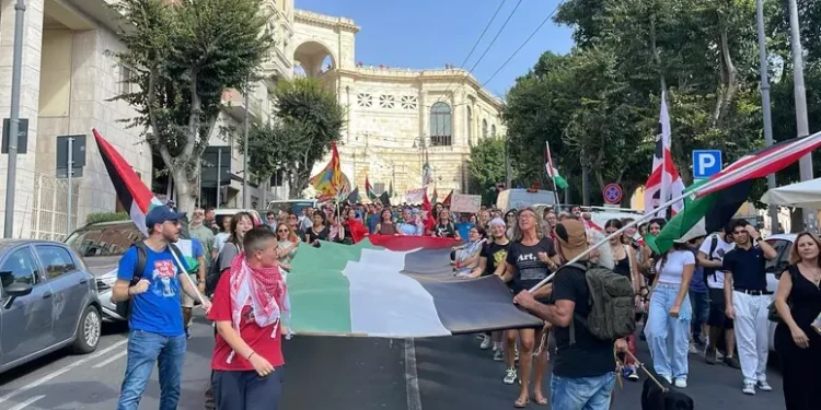 Corteo per Gaza a Cagliari, Usb ‘oltre 20mila in piazza’
