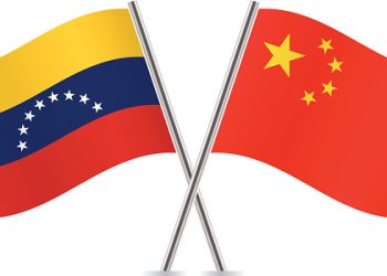 La Cina ha installato in Venezuela la prima piattaforma petrolifera galleggiante sul lago Maracaibo