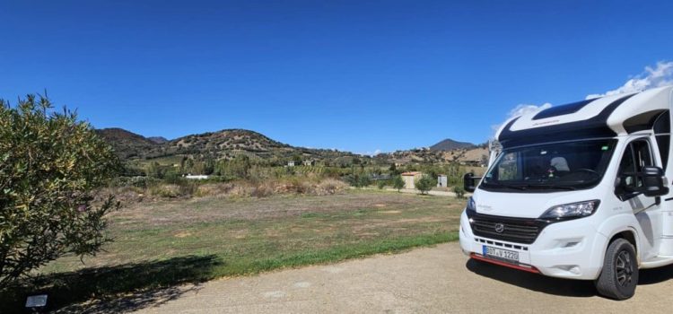 Tappa all’Oleificio Pelau a Jerzu, meta autentica di un viaggio in camper per tutta Europa di una famiglia russa