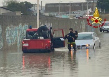 Maltempo nel Nord Sardegna, allagamenti a Porto Torres: salvate due persone