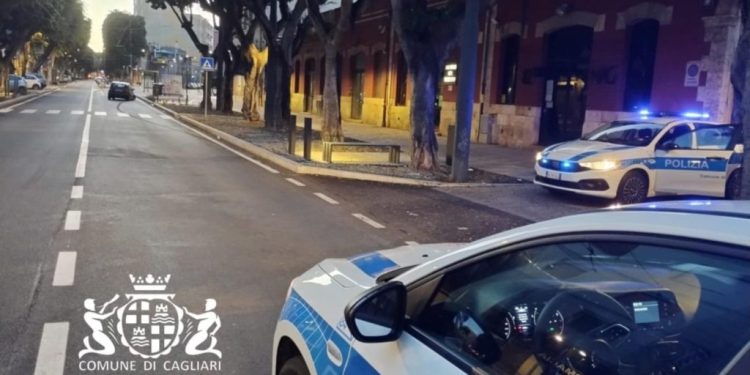 Pedone investito a Cagliari, l’investitore si dà alla fuga: rintracciato dalla Polizia Locale