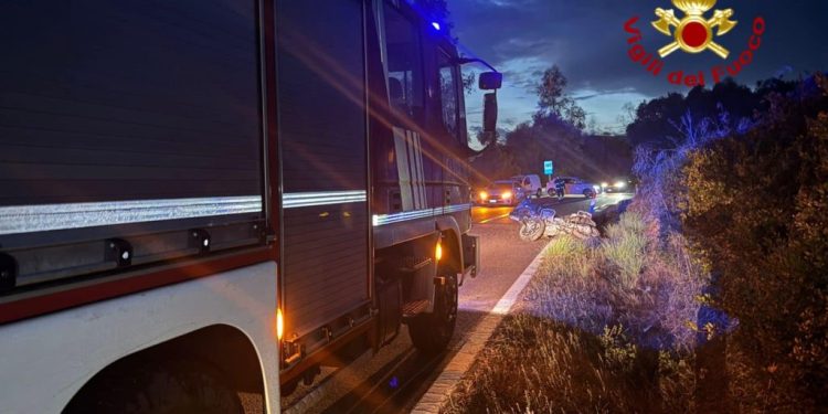 Grave incidente a Tortolì, motociclista cade: trasportato in ospedale