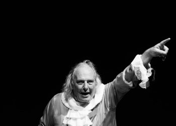 Domenica 2 novembre Da Theatre en vol una profonda analisi del Don Chisciotte di Cervantes