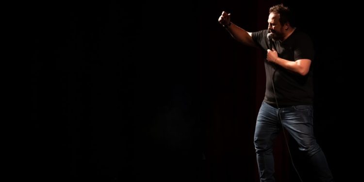 Giorgio Montanini annuncia una nuova data al Teatro Verdi di Sassari il 14 febbraio 2026 col suo “Fall reloaded”