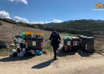 Maxi campeggio abusivo sul mare, turisti multati a Porto Palmas