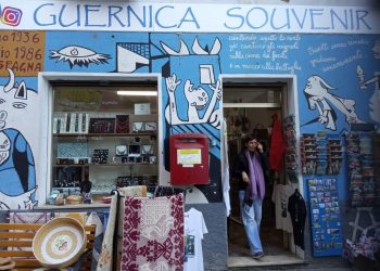 Autunno in Barbagia 2025: un viaggio tra boschi, arte e sapori a Belvì, Orgosolo e Sorgono