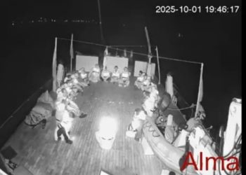 Flotilla davanti allo sbarramento israeliano, è arrivato lo stop: abbordate alcune navi – VIDEO