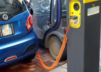 Veicoli elettrici, il Mase allarga la platea per richiedere l’incentivo