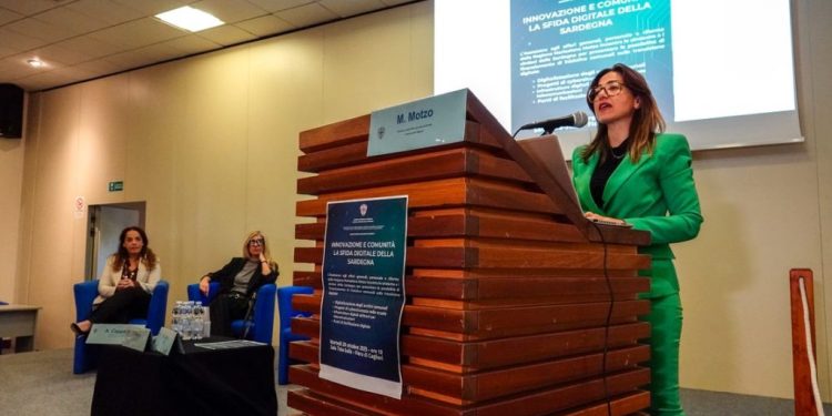 Innovazione, la Sardegna lancia la sfida digitale: la Regione incontra a Cagliari i sindaci dell’isola