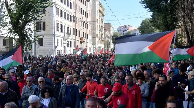 Sciopero e corteo a Cagliari, Cgil ‘siamo in 30mila’