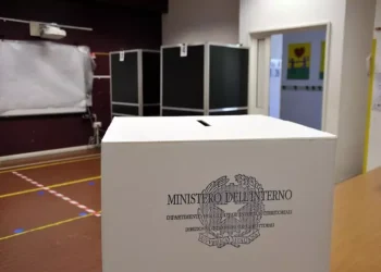 Urne aperte in Calabria per elezioni regionali