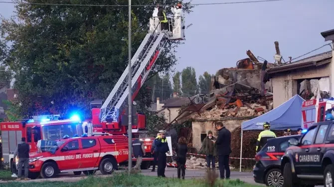 Esplosione durante lo sgombero di un casolare, morti 3 carabinieri