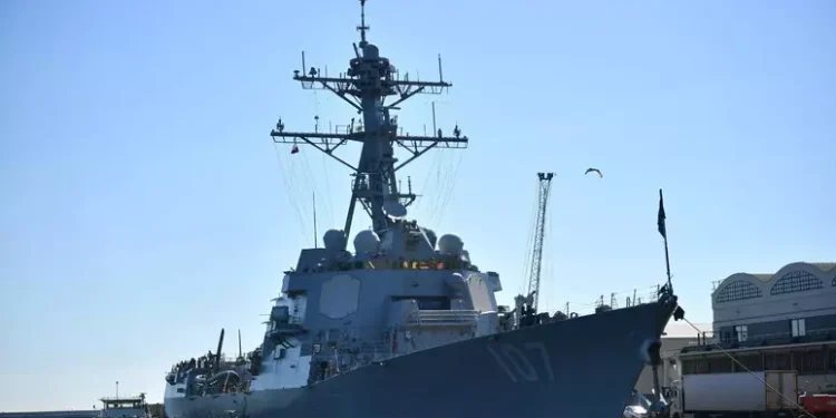 Nave da guerra Usa davanti a coste Venezuela: pronta offensiva imperialista