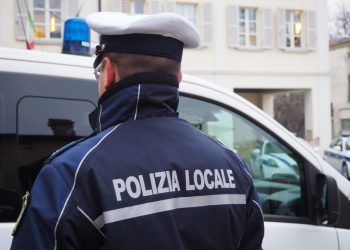Scoperta macabra per l’ufficiale giudiziario: nella casa da pignorare c’è uno scheletro