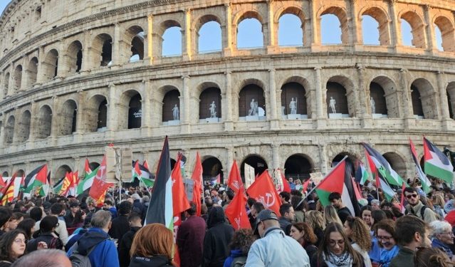 Oggi maxi corteo per Gaza a Roma (e gioca la Lazio): il percorso e le strade chiuse
