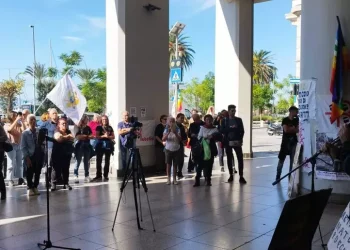 Rwm, “Stop produzione di armi in Sardegna”