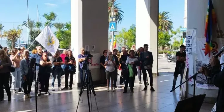 Rwm, “Stop produzione di armi in Sardegna”