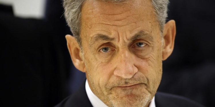 Il 21 ottobre Sarkozy andrà in carcere