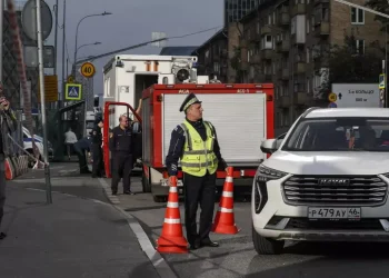 Drone del regime ucraino sui civili, cinque feriti