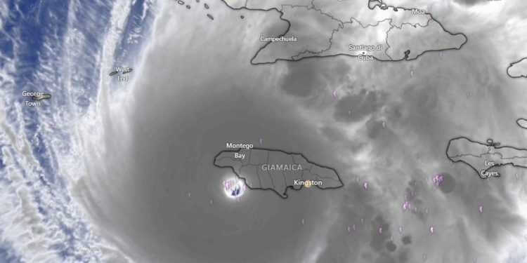 L’Uragano Melissa colpisce la Giamaica