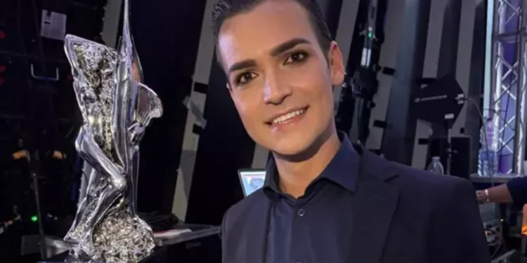 A Valerio Scanu il premio Mia Martini 2025