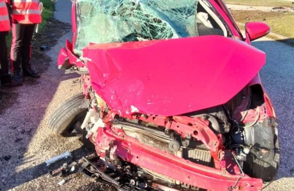 Scontro frontale a Noragugume: due donne ferite gravemente