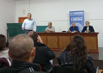 Toc Toc, la farmacista Calasettana si sveglia e protesta con dieci giorni di ritardo