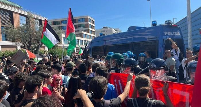 Libertade: “Solidarietà ai 36 attivisti indagati, preoccupati per la repressione in atto”