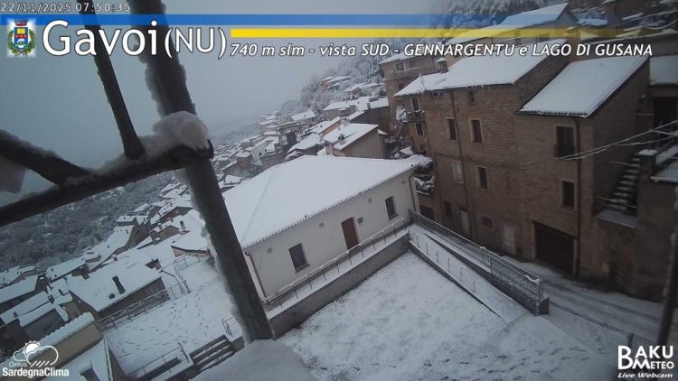 Copiosa nevicata in Sardegna, 50cm sulle cime del Gennargentu e 20 nei paesi