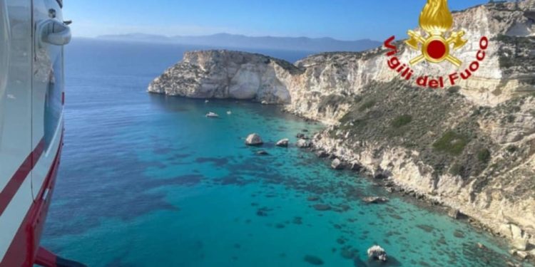 Donna scomparsa a Cagliari, proseguono le ricerche con droni e unità cinofile: trovato zaino