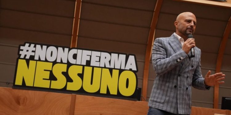 #NonCiFermaNessuno, a Cagliari arriva il tour motivazionale di Luca Abete