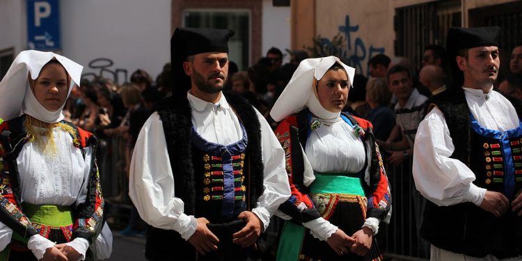 Autunno in Barbagia. Vini, arte e tradizioni di montagna: Atzara e Ollolai 22-23 novembre