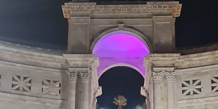 In viola il Bastione di Saint Remy per la Giornata Mondiale del Tumore al Pancreas del 20 novembre