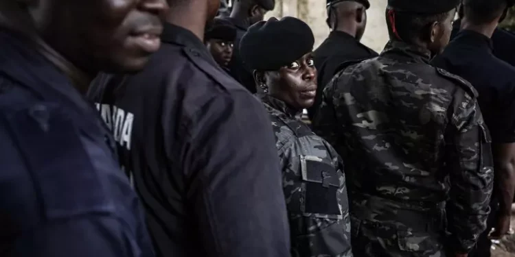 Guinea-Bissau: presidente Embalò denuncia colpo di Stato, i militari prendono il potere