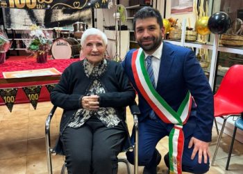 Cagliari festeggia i 100 anni della signora Raffaela Cabboi
